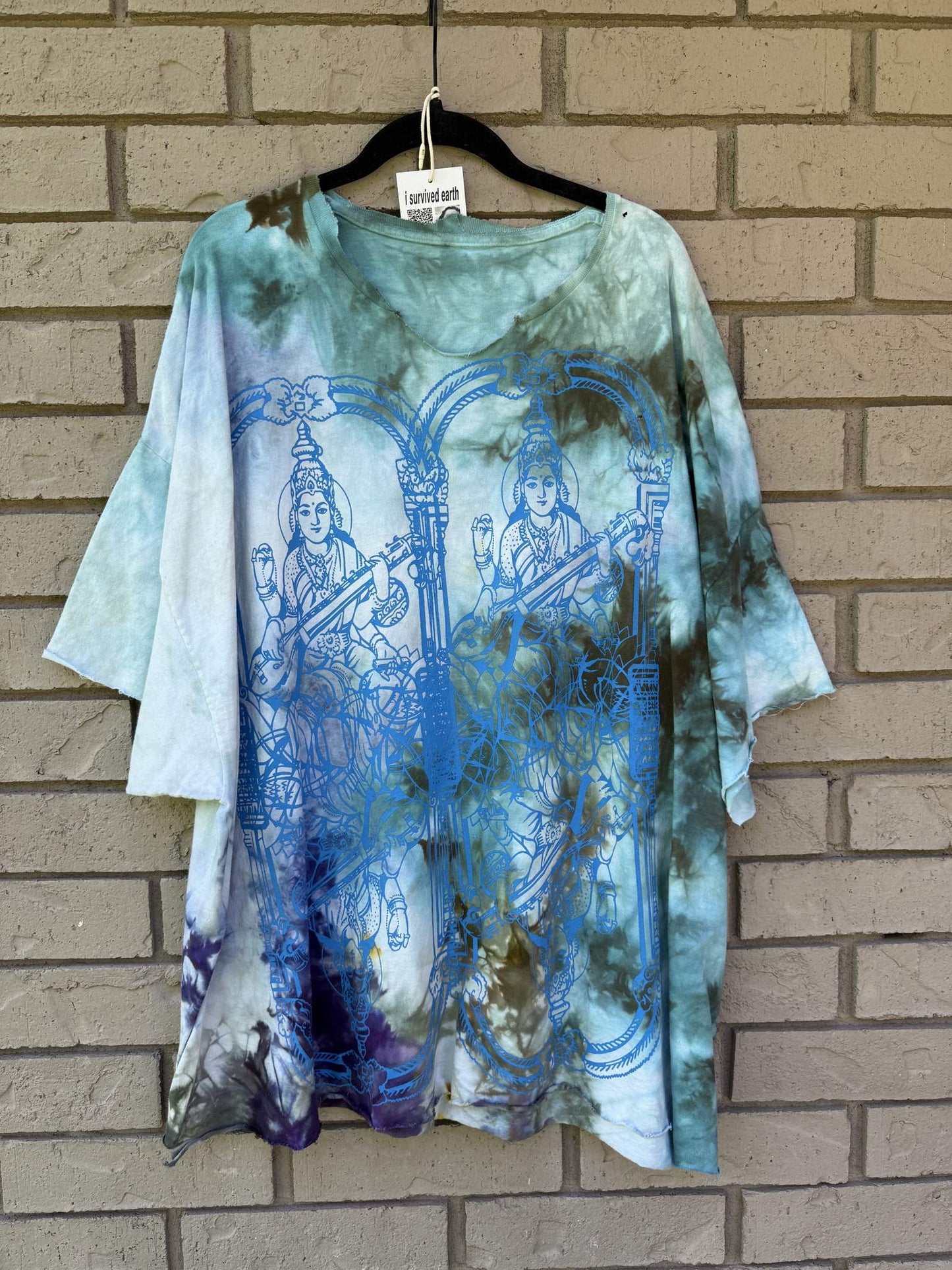 sarasvati tie dye tee